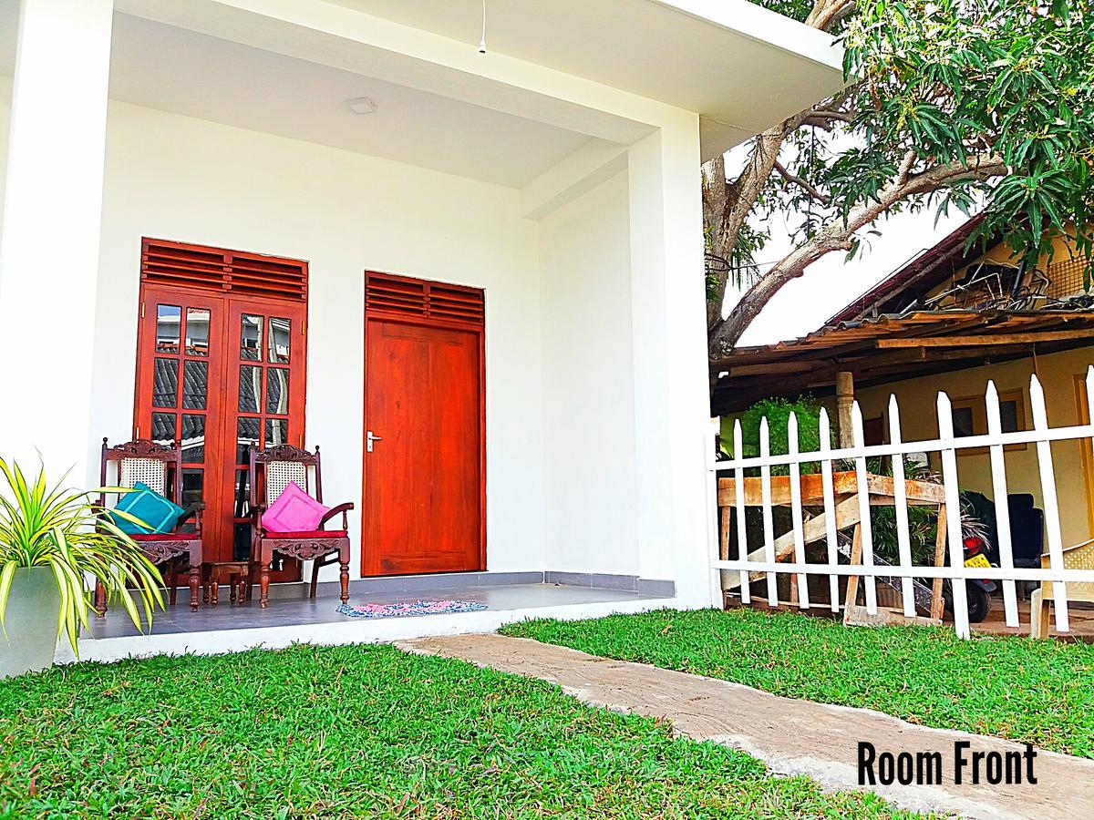 A&B Resort Negombo Kudapaduwa 外观 照片