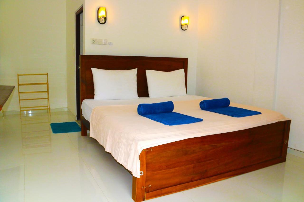 A&B Resort Negombo Kudapaduwa 外观 照片