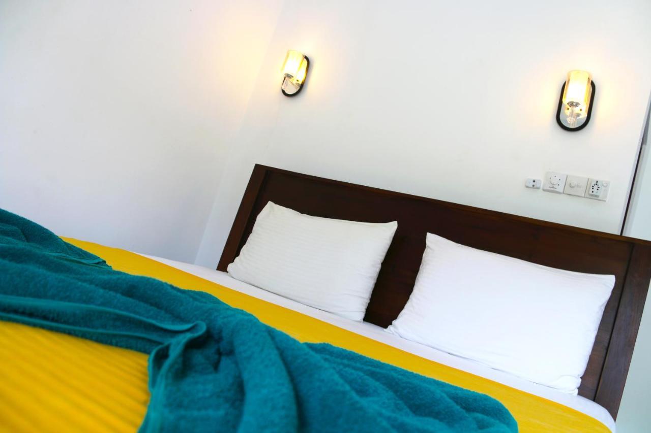 A&B Resort Negombo Kudapaduwa 外观 照片