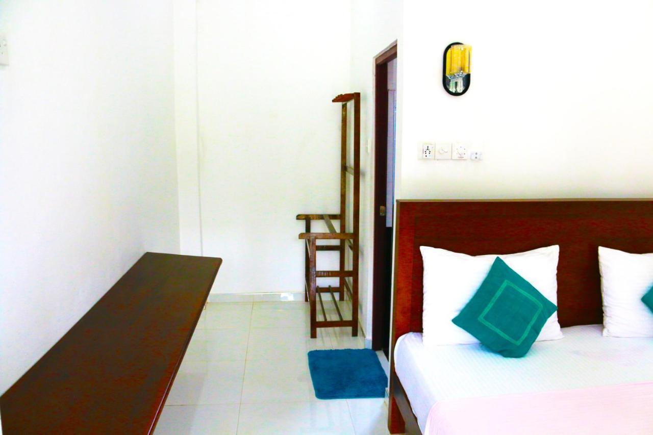 A&B Resort Negombo Kudapaduwa 外观 照片